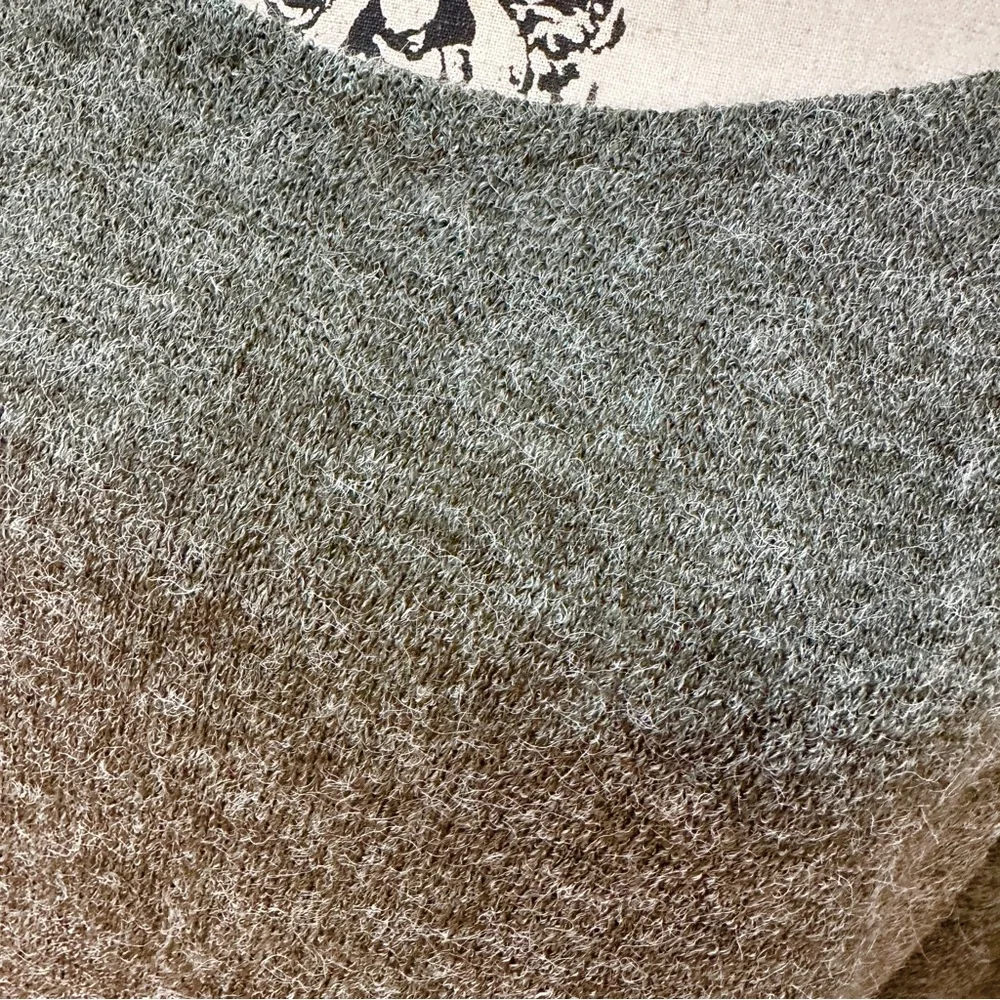 Long Sleeve Grey Green Tunic Sweater with Scoopneck - Picture 4 of 4